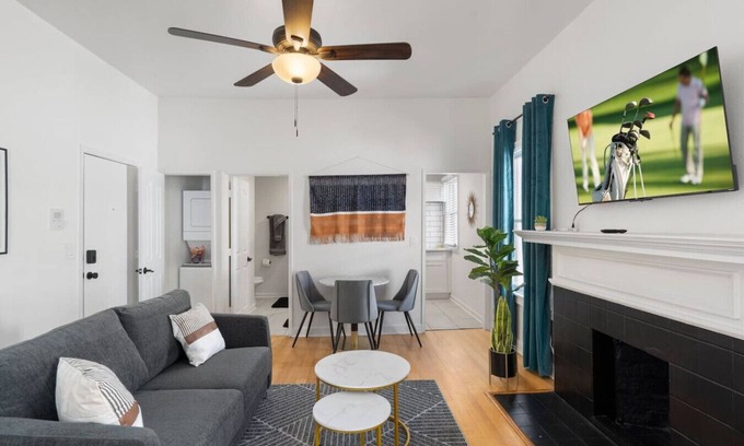 Roosevelt Apartment | Modern Apartment in the Heart of Phoenix (6)