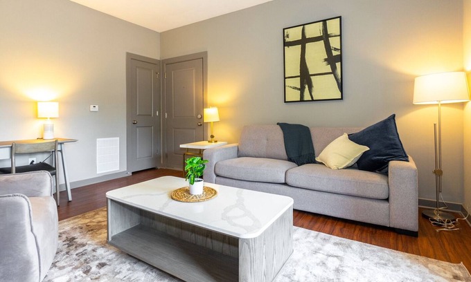 Vestavia Hills Apartment | Modern Apartment in Prime Location (ID5505)