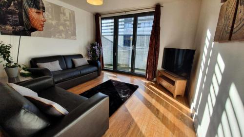 Theatreland Birmingham Apartment | Modern Arcadian Centre Apartment 2 Bed/Balcony