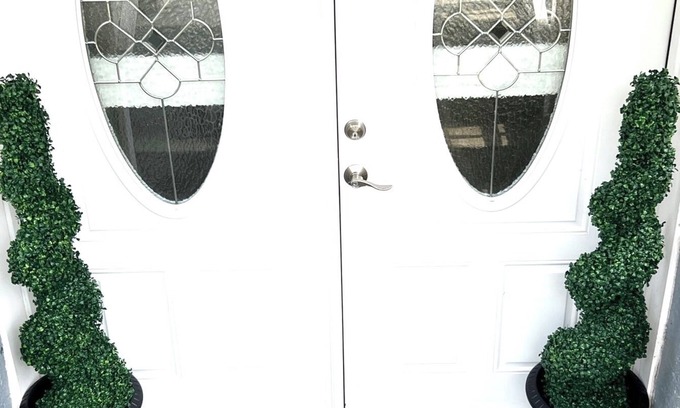 Readville House | Modern basement unit on 1+ acre with HUGE backyard