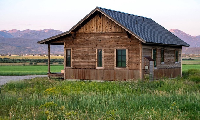 Victor Cabin | Modern Cabin with Stunning Teton Views