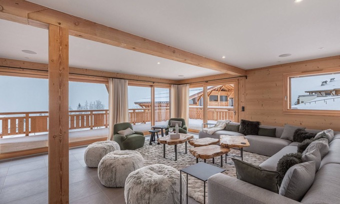 Combloux Ski Chalet | Modern chalet in Combloux with pool and wellness area