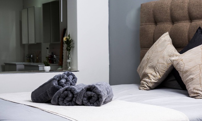 Sandown Apartment | Modern chic self catering in Morningside Sandton