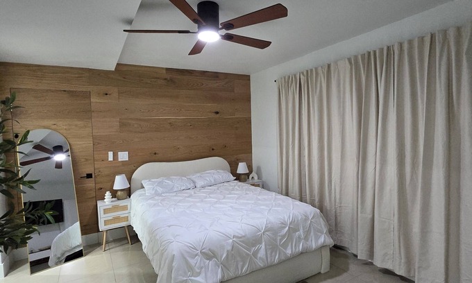 Lantana Apartment | Modern Coastal Studio 5 Mins to the BeachnPeaceful getaway near the coast!