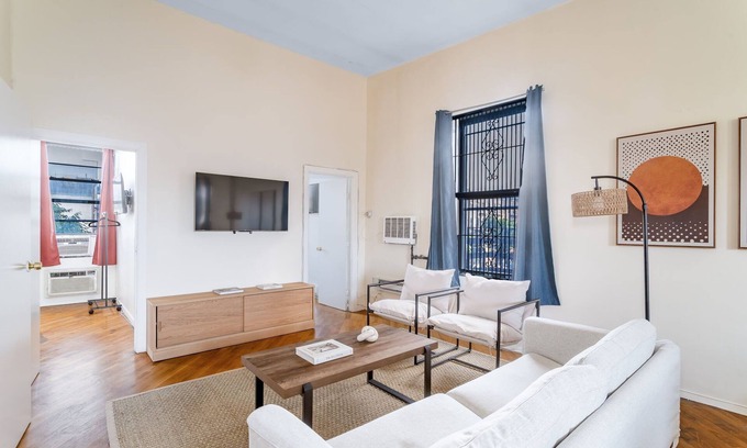East Harlem Apartment | Modern Comfort in East Harlem – 3BR/2BA Gem!