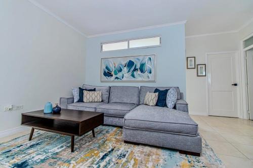 New Kingston Apartment | Modern Condo with Pool New Kingston