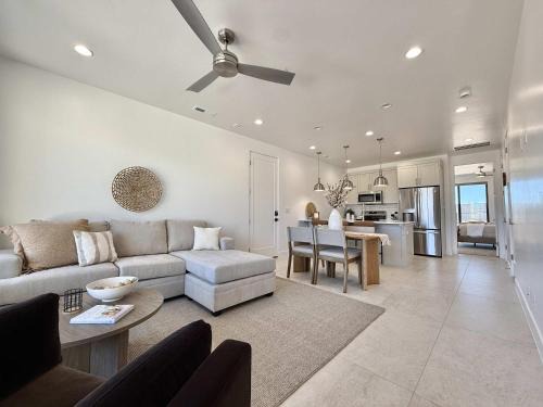 Kanab House | Modern Desert Townhome in Kanab Close to Zion