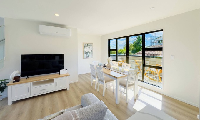 Forrest Hill House | Modern Design Brand New House in Forrest Hill