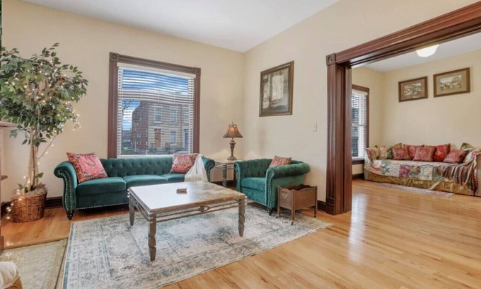 Olde Towne East House | Modern Elegance in Historic District