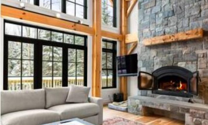 Morrisville House | Modern Elegance in Sterling Valley New 4BR Retreat