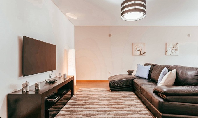 Reboleira Apartment | Modern & Elegant 2 bedroom in Amadora by GT House