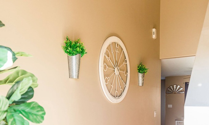 Lexington House | Modern farm house just minutes from downtown Lex