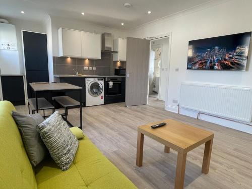 Peterborough Apartment | Modern Flat in PE1 City Centre