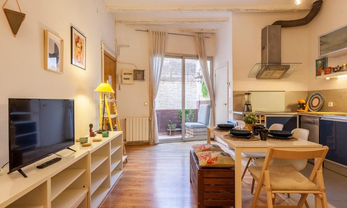 Poblenou Apartment | Modern Flat next to Bogatell beach