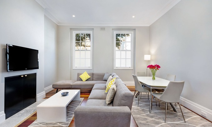 Darlinghurst House | ❤Modern Heritage Terrace. City View. Parking. 2 BR