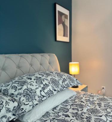 Winnipeg House | Modern home in Downtown Wpg