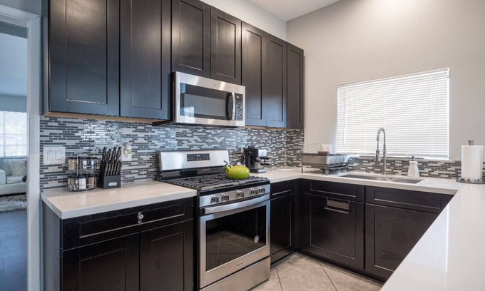 North Las Vegas House | Modern Home PLUS Pool and Jacuzzi. 60% off for monthly bookings!