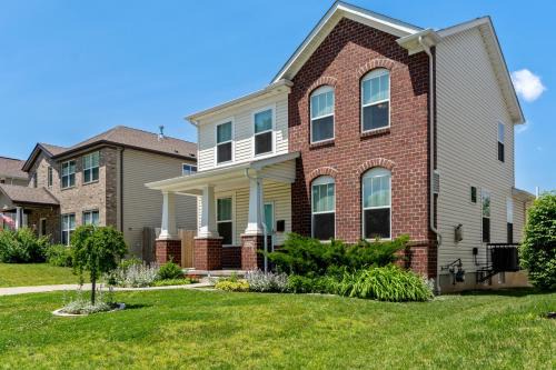 The Gate House | Modern Home w/Garage Near SLU | JZ Vacation Rentals