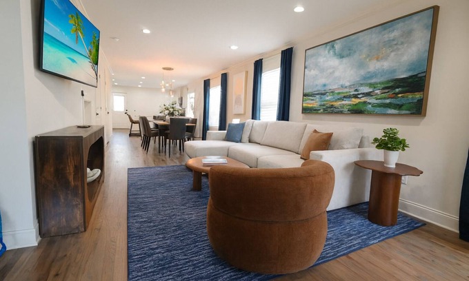 Atlanta House | Modern Home Walk to Benz Stadium, Backyard Retreat