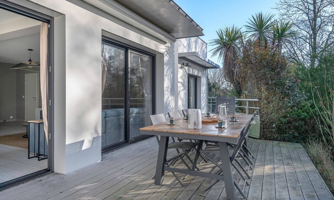 La Baule-Escoublac Ski Chalet | Modern house with garden for 8, in La Baule