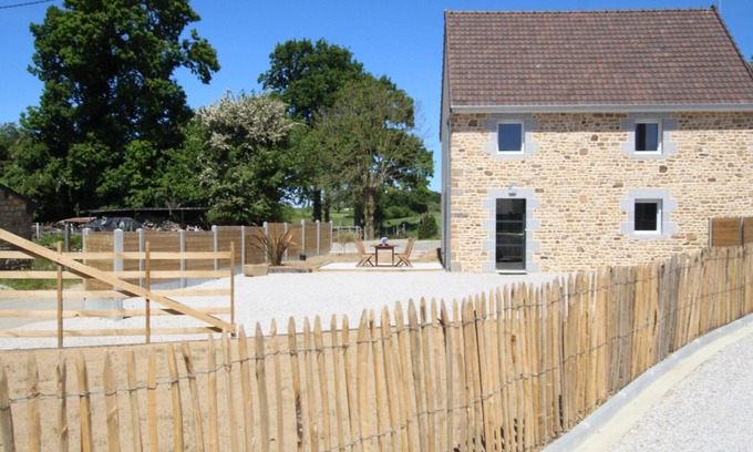 Sartilly-Baie-Bocage Cottage | Modern house with terrace and garden between Avranches and Granville