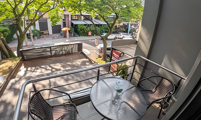 Cali House | Modern Loft in Cali’s Heart | Salsa Clubs & Cafés