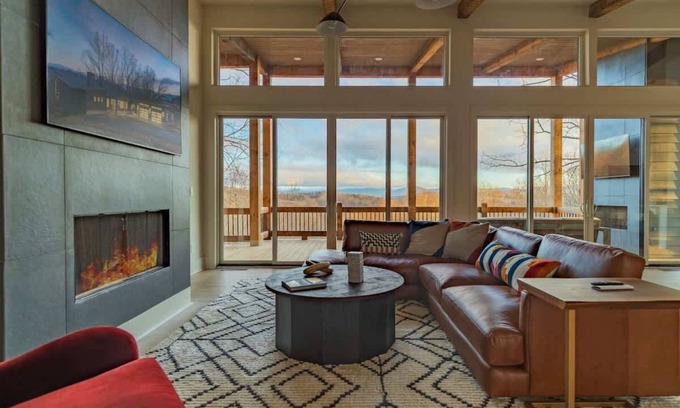Morganton Cabin | Modern Luxury Masterpiece - Mtn Views w/Hot Tub!