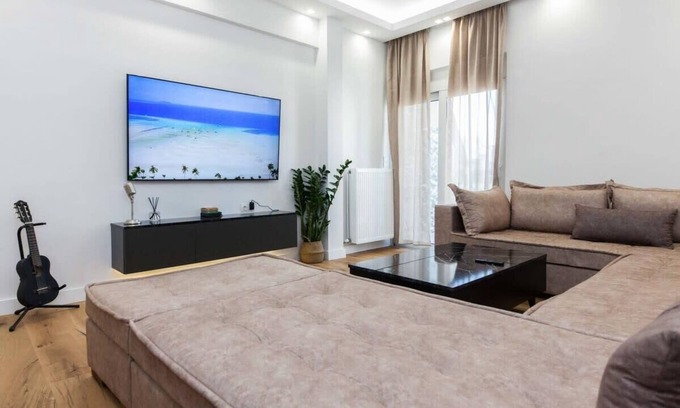 Kallithea Apartment | Modern Luxury 2 Bd Apt in Kallithea