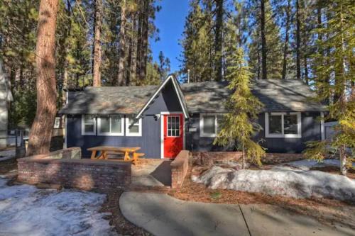 Big Bear Lake Villa | Modern Moab: Near Boulder Bay + Spa + Large Yard