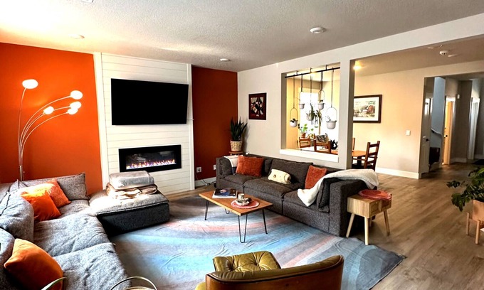 Westbrook Meadows House | Modern Mountain 4-bedroom House in outdoorsy Bend minutes from Mt. Bachelor