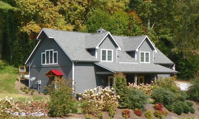 Cashiers Other | Modern Mountain Farmhouse in the heart of Cashiers