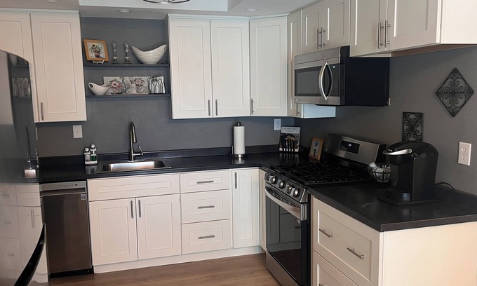 Modesto Condo | Modern, renovated, 2 bedroom duplex. Great location. Close to hospitals.