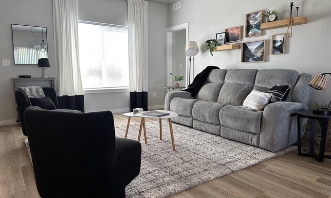 Jerome House | Modern retreat in the heart of any outdoor adventure imaginable!