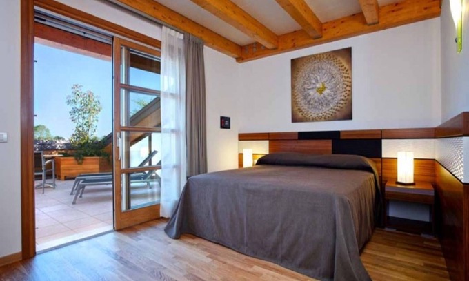 Lignano Sabbiadoro House | Modern room in a prestigious resort