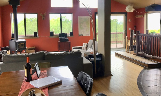 Michigan Hill House | Modern, secluded 3BR/2Bth house w/ stunning view!