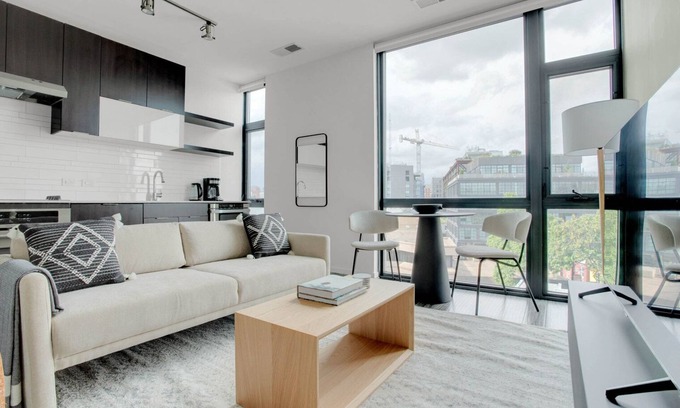 Shaw Apartment | Modern Shaw 1BR w/Gym, W/D & Rooftop, near U Street bars, by Blueground