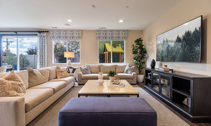 Mentone House | Modern & Spacious Family/Pet-Friendly Homen