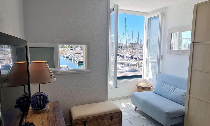 Arzon Apartment | Modern studio on the port of Crouesty for 4 people to rent for your next vacation