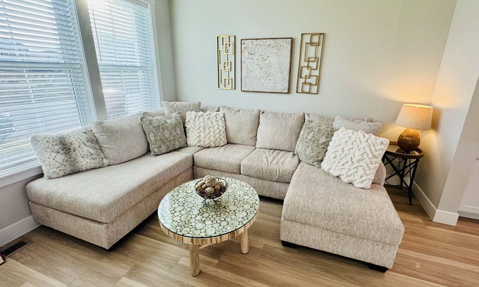 Billings House | Modern Townhome in Fabulous Neighborhood!