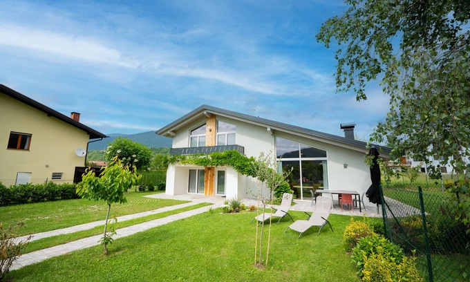 Caldonazzo Villa | Modern villa with hot tub for exclusive use, dogs welcome.