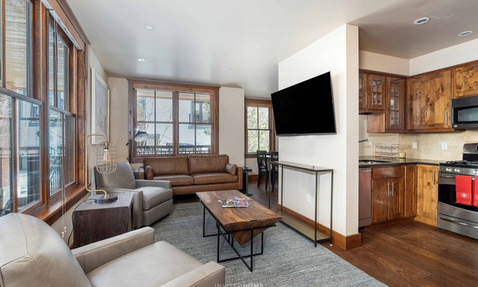 Telluride Condo | Modern Winter Condo By InvitedHome | Downtown, Mountain Views, Walk to Ski
