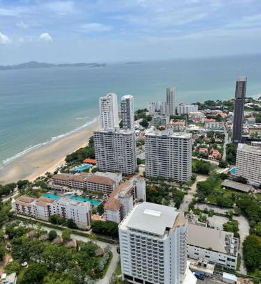 Jomtien Apartment | Moderne og delikat leilighet på stranden i Jomtien
