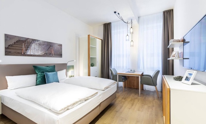 Wismar Apartment | Modernes, Hundefreundliches Apartment für 2 Personen in Maritimer Hafenlage