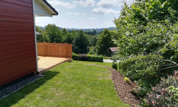 Haus im Wald Apartment | Modernes und gemütliches Holzhaus mit Kaminofen