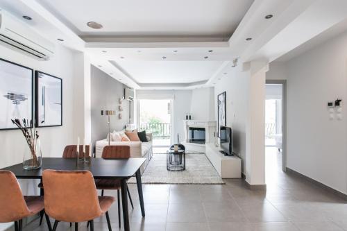 Khalandrion Apartment | Modernized & Spacious 2BD Apartment in Chalandri by UPSTREET