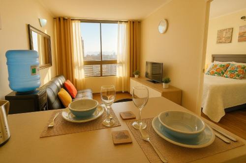 Downtown Santiago Apartment | Moderno Departamento con hermosas vistas, piscina, estacionamiento, muy cerca del Metro Santa Isabel y Providencia