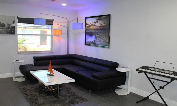 Lake Worth House | ModernStay