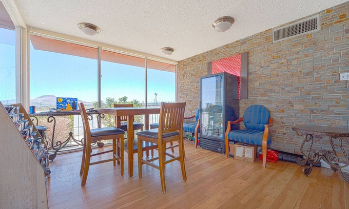 Mojave Hotel | Mojave Hotel