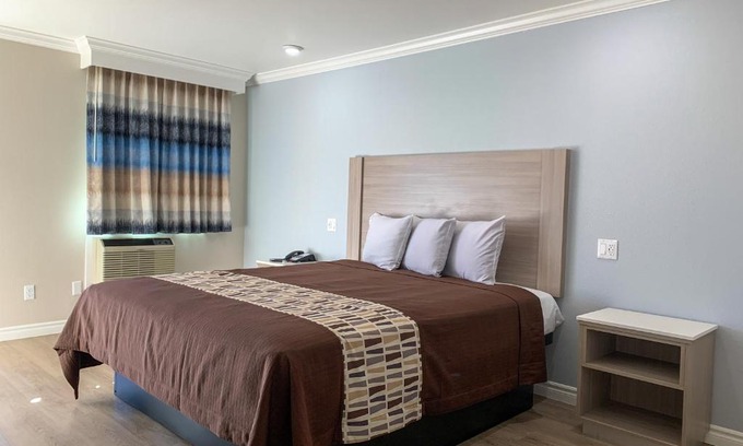 Victorville Hotel | Mojave Inn