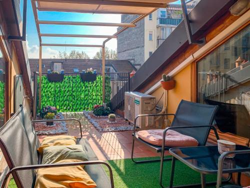 Santa Rita Apartment | Molino Passion 90 Style
